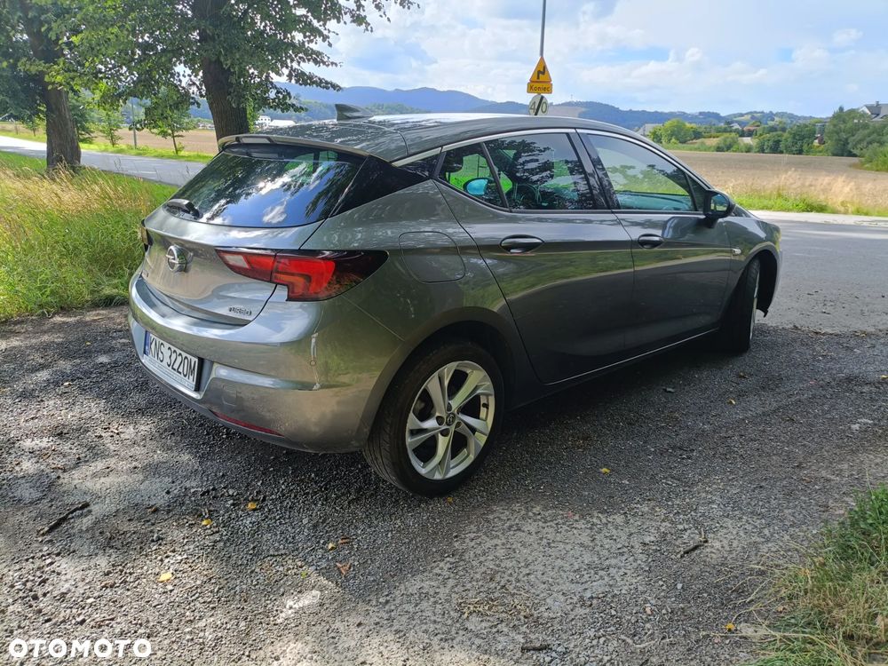 Opel Astra 1.4 T Edition S&S - 4
