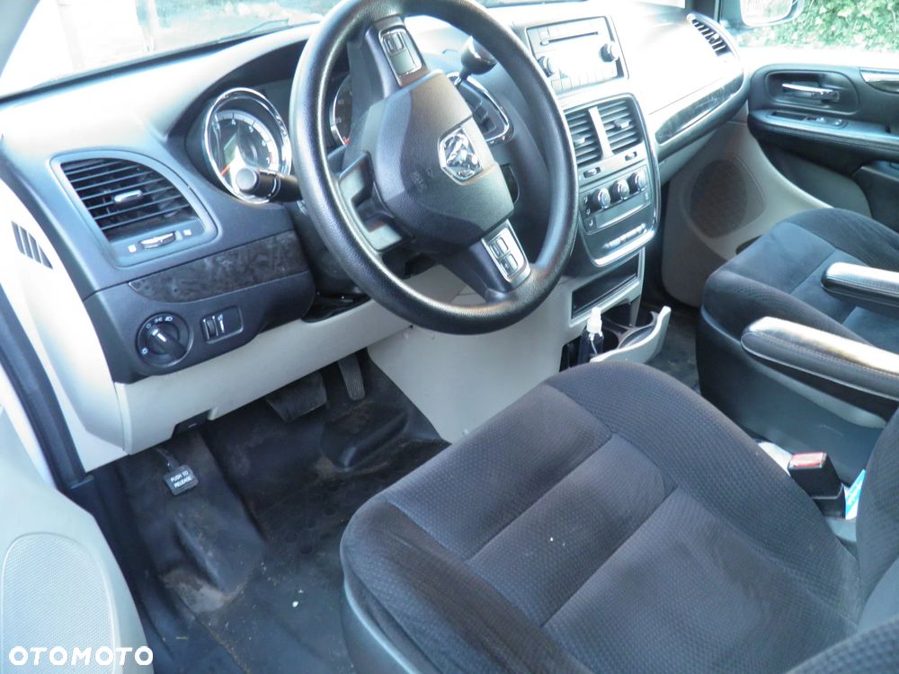 Dodge Grand Caravan 3.6 Express - 5