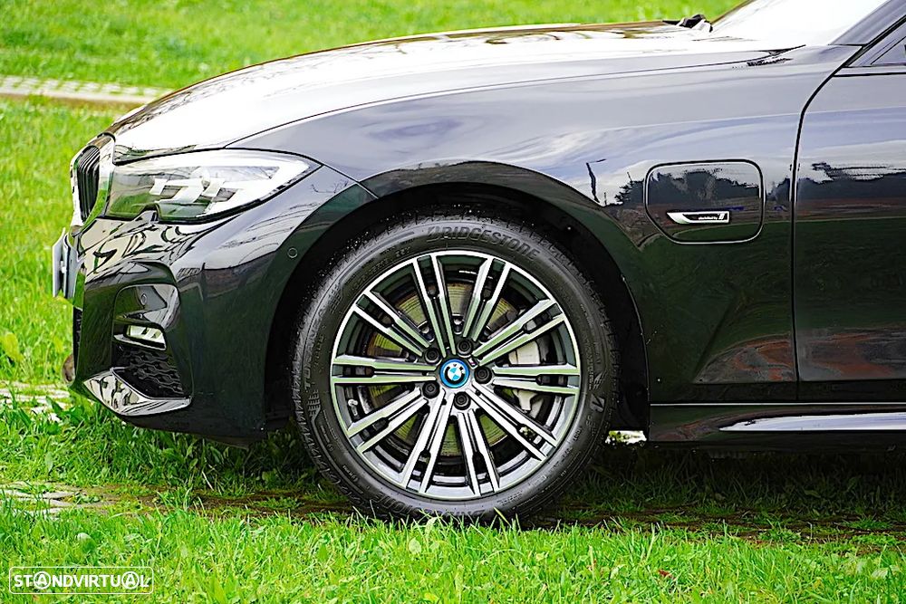 BMW 330 e Pack M Auto - 5