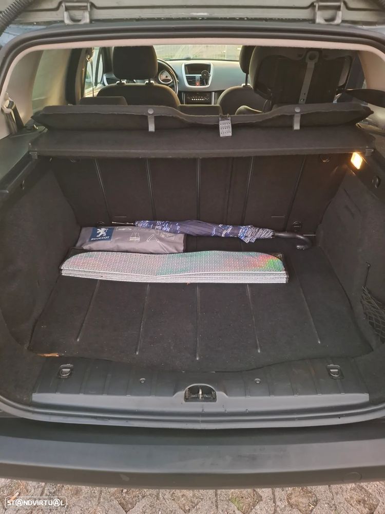 Peugeot 207 SW - 14