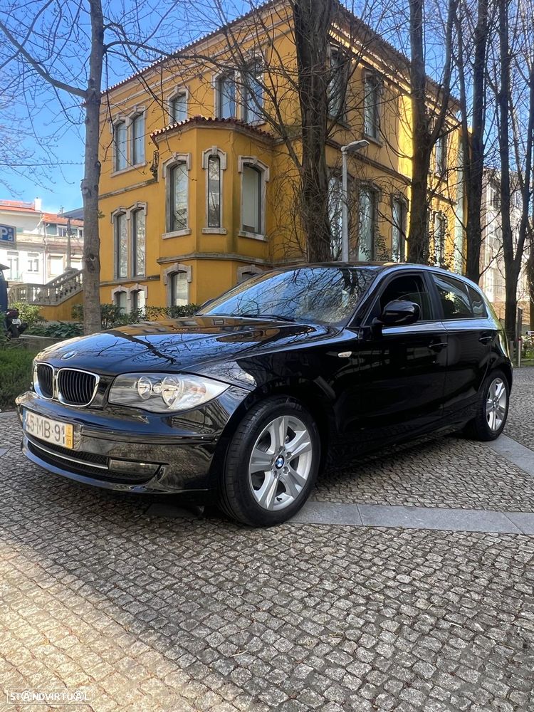 BMW 116 d Line Urban - 1