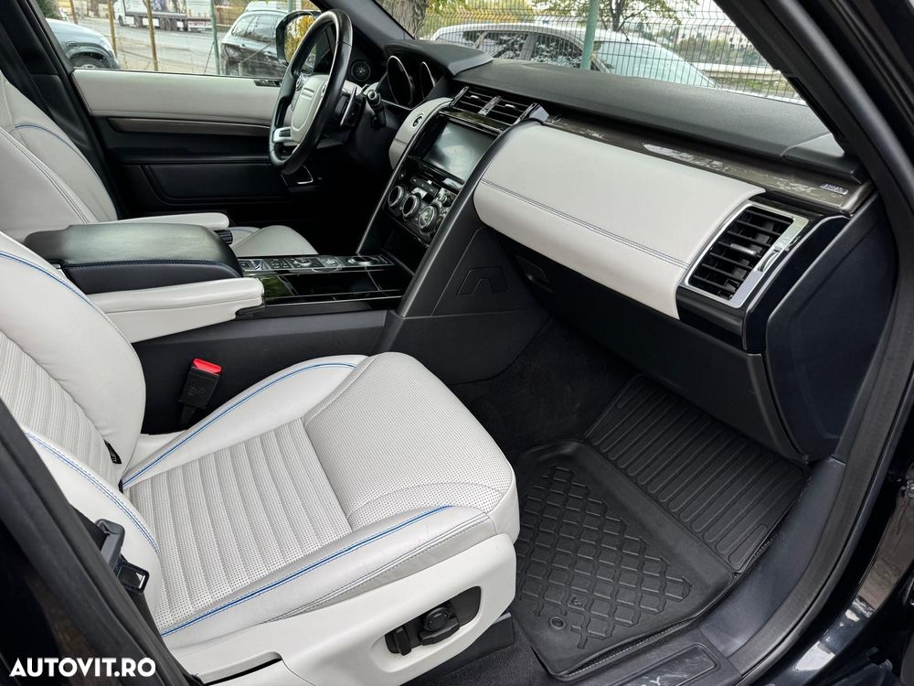 Land Rover Discovery 3.0 L TD6 HSE Luxury - 17