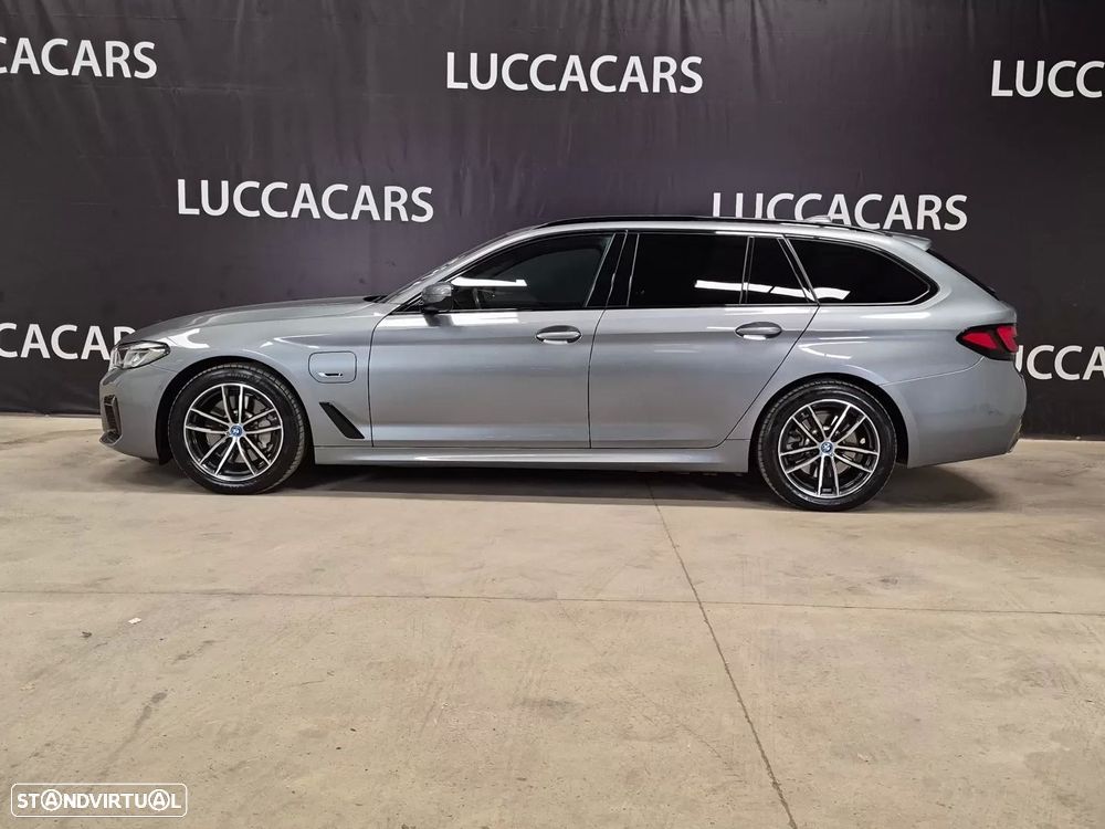 BMW 530 e Pack Desportivo M - 32