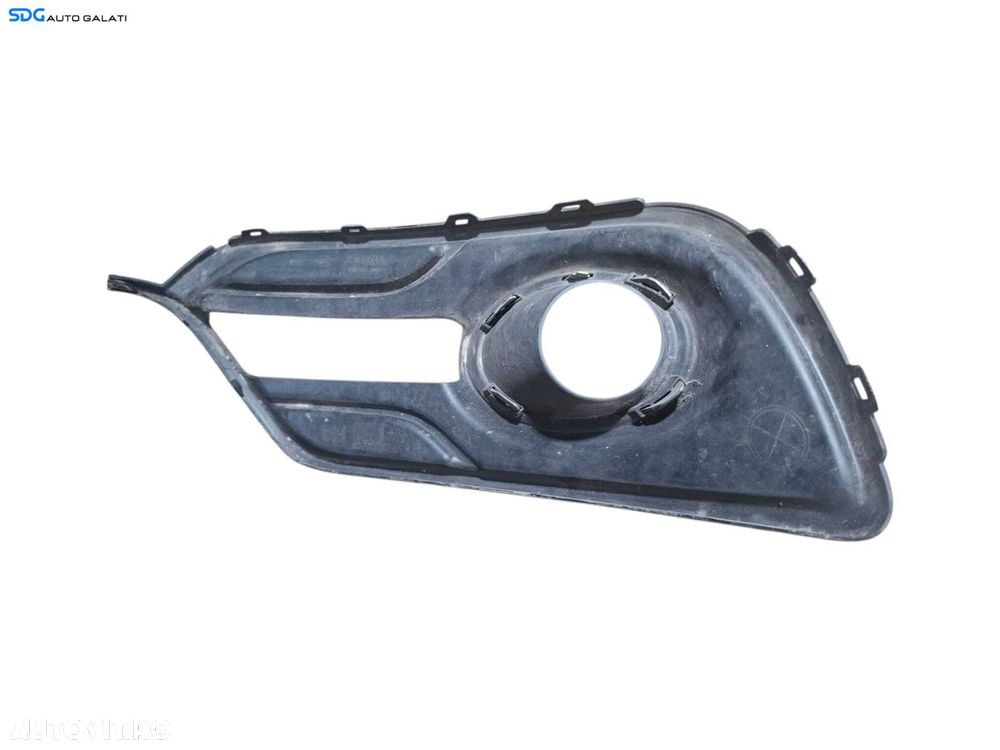 Grila Ornament Proiector Ceata Stanga de pe Bara Spoiler Fata Renault Megane 3 Facelift FL 2014 - 2016 Cod 261A32193R 261A34193R [L6407] - 3