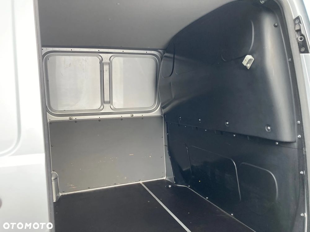 Volkswagen Transporter T6 L2H1 LONG 2.0 TDi 150 KM krajowy VAT 23% 59900 netto - 21