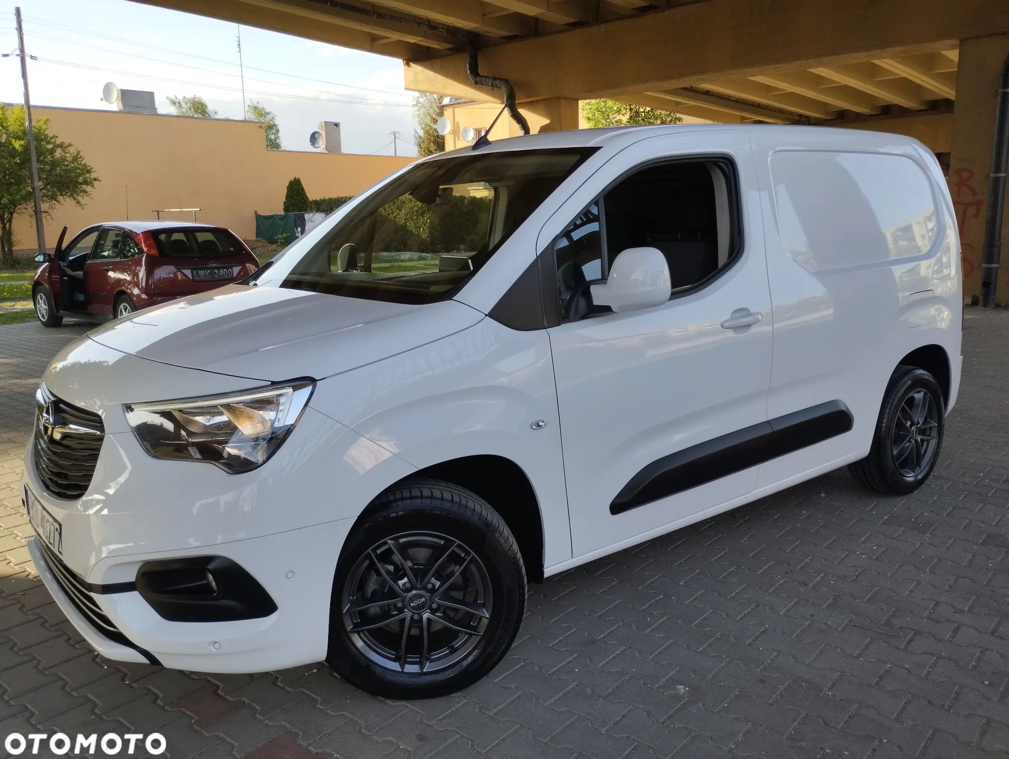 Opel COMBO - 1