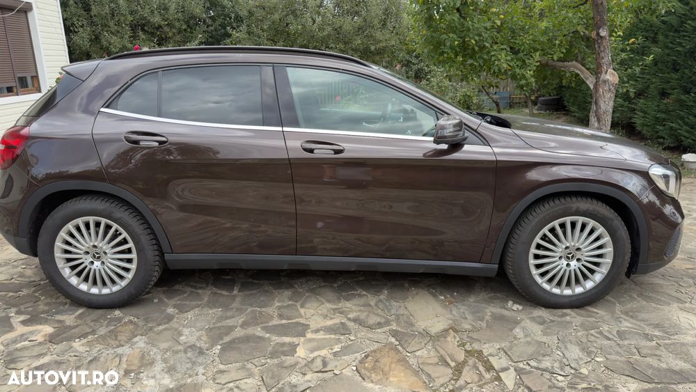 Mercedes-Benz GLA 220 d 4MATIC Aut. - 6
