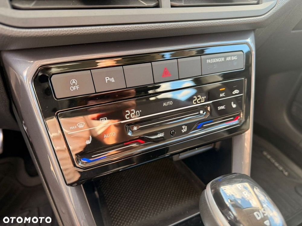 Volkswagen T-Cross - 15