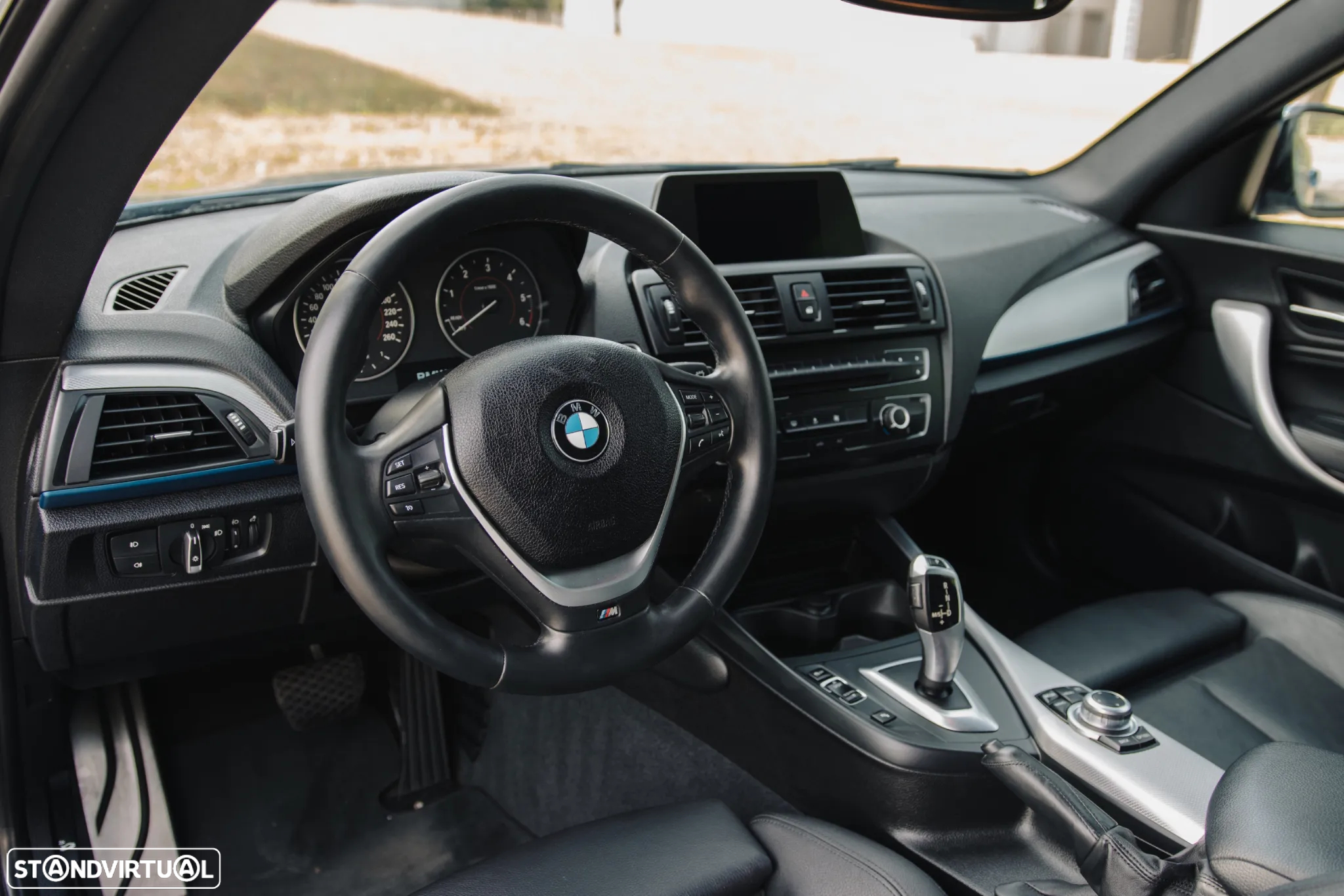 BMW 116 dA Pack M - 11