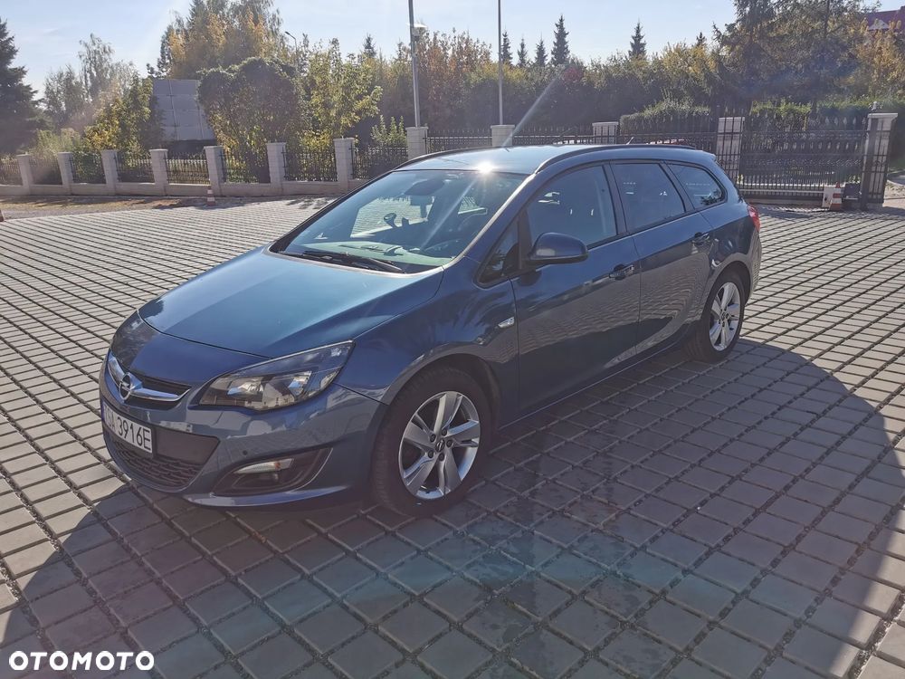 Opel Astra 2014 photo 3