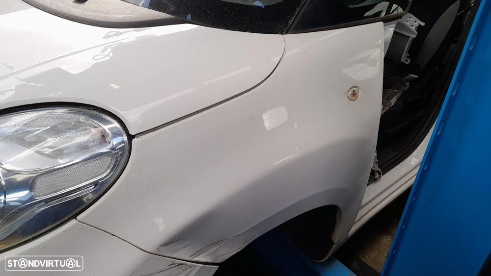 Guarda-lamas esquerdo FIAT 500L (351_, 352_) - 1