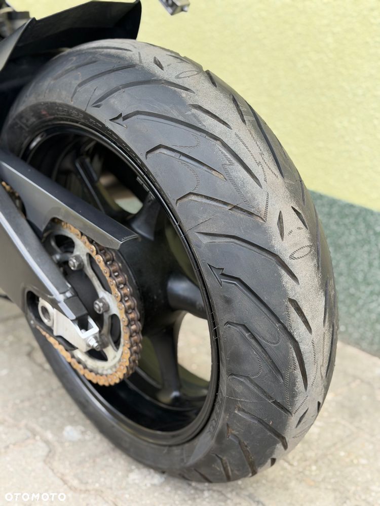 Yamaha R6 - 24