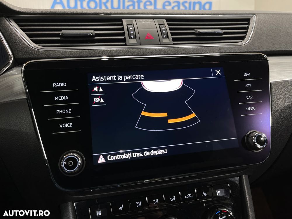 Skoda Superb 2.0 TDI DSG Ambition - 14