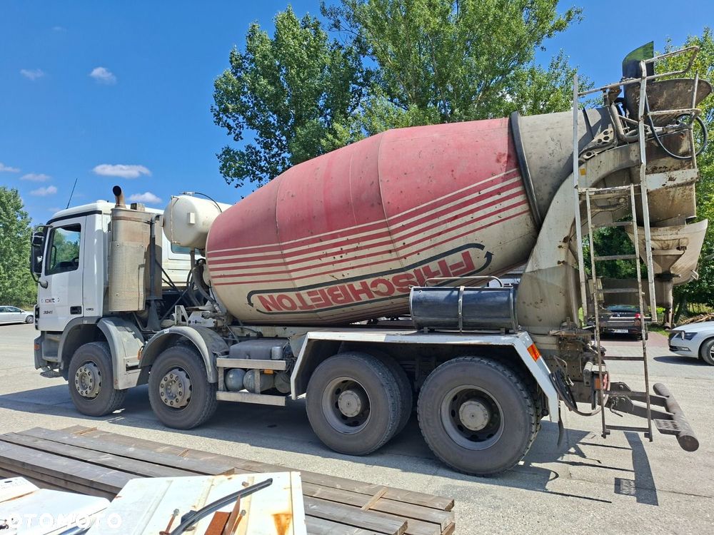Versalift Actros 3241 B 8X4/4 - 8