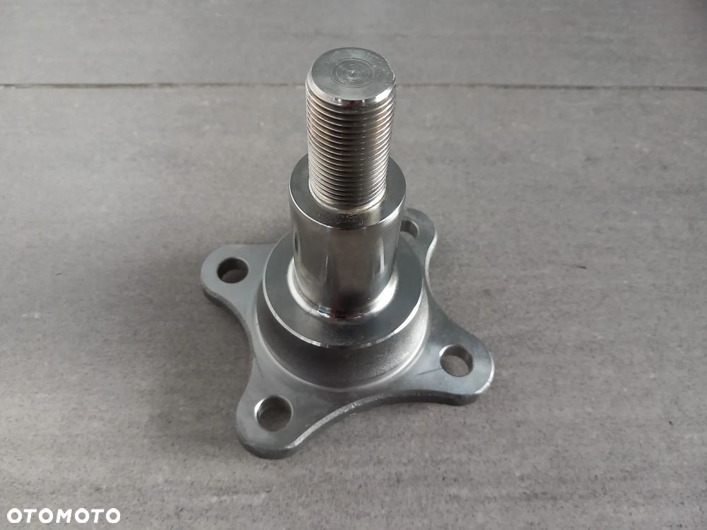 Czop piasty tylnego koła Transit, Custom 2483005 - 3