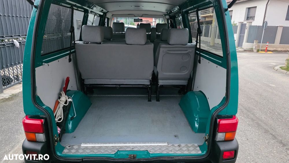 Volkswagen Transporter Caravelle Syncro 7DC2Y5 - 9