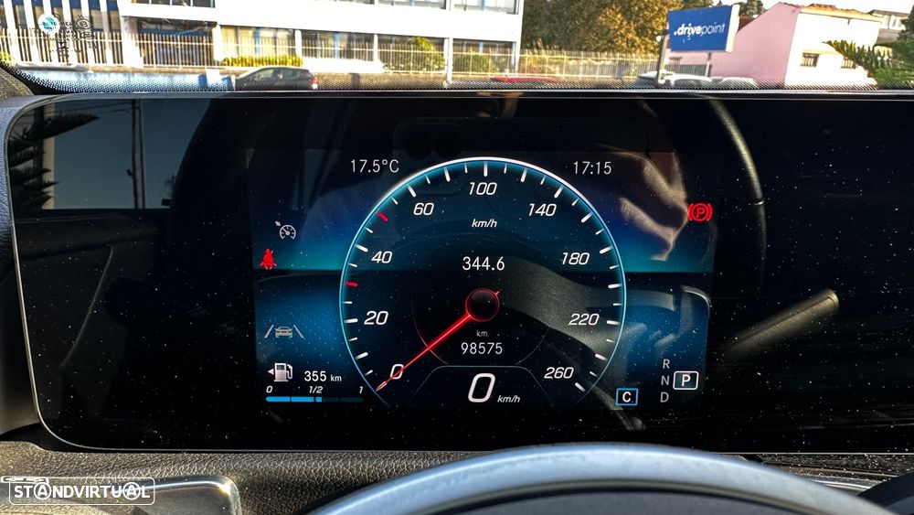 Mercedes-Benz GLB 180 d Progressive - 39