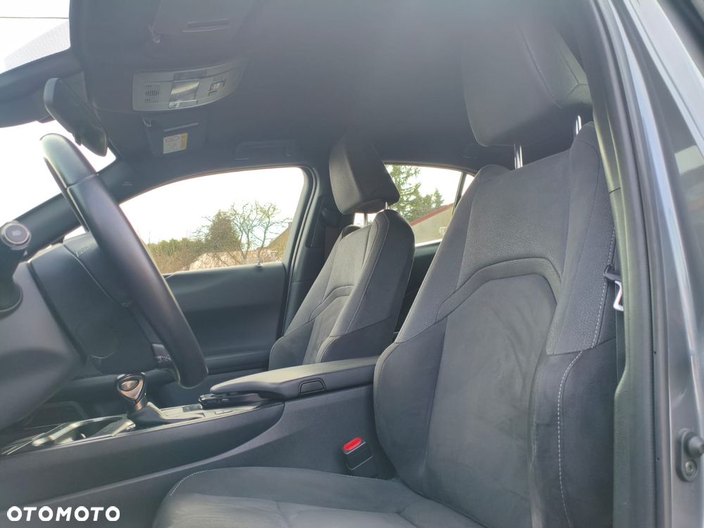 Lexus UX 250h GPF Business AWD - 13