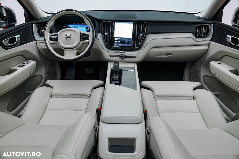 Volvo XC 60 Recharge T6 Twin Engine eAWD Inscription Expression - 16