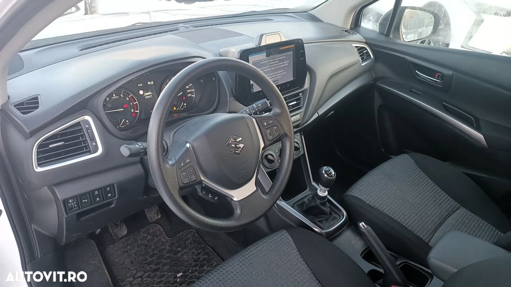 Suzuki S-Cross 1.4 Boosterjet MHEV Luxus - 11