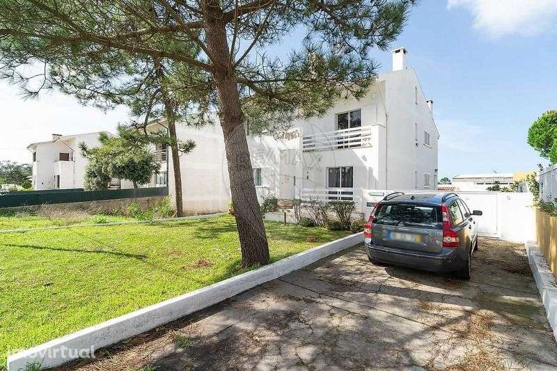 | - Grande imagem: 3/12