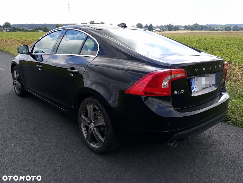 Volvo S60 D5 Summum - 4