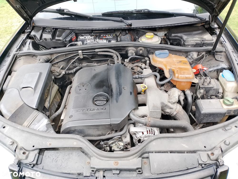 Volkswagen Passat 1.8T Comfortline - 12