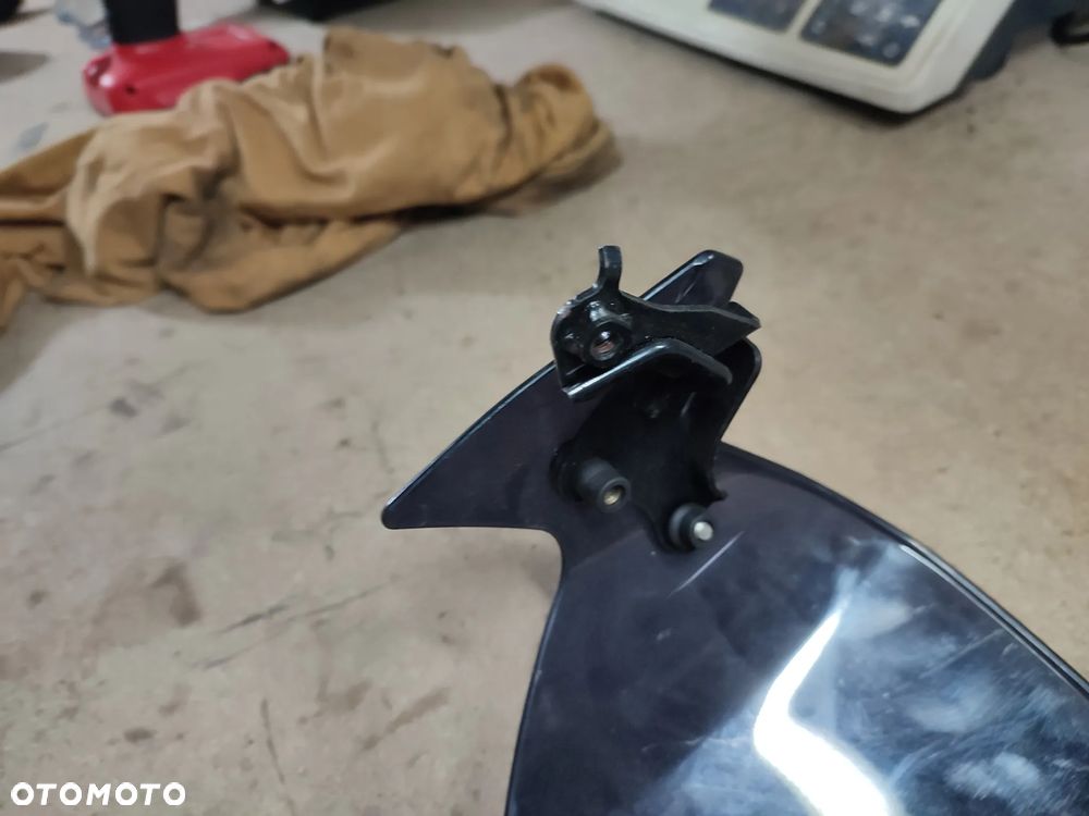 Szyba, szybka, owiewka przód Suzuki GSR 600 - 7