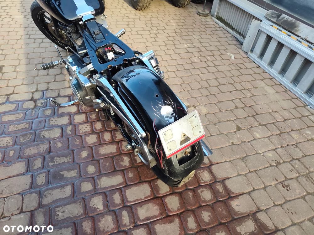 Harley-Davidson Dyna Super Glide - 39