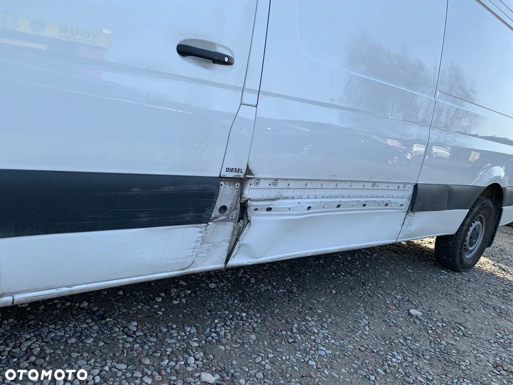 Mercedes-Benz Sprinter - 10