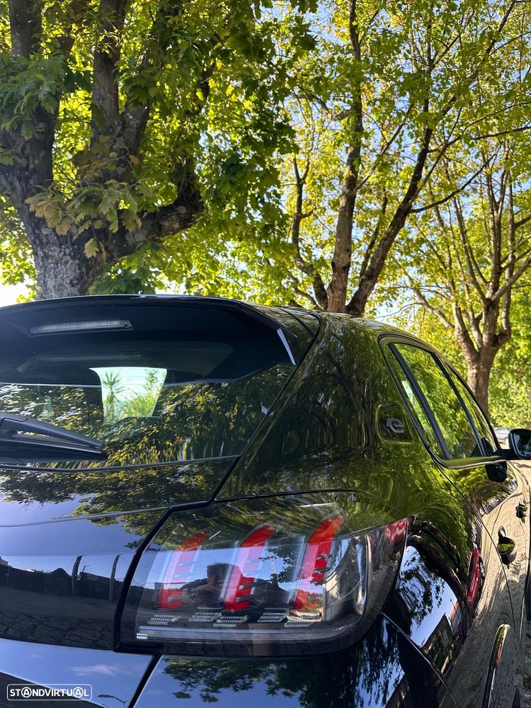 Peugeot e-208 Allure - 10