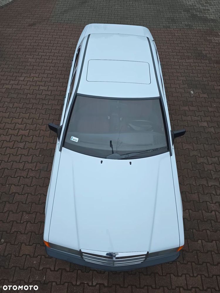 Mercedes-Benz W201 (190) - 36