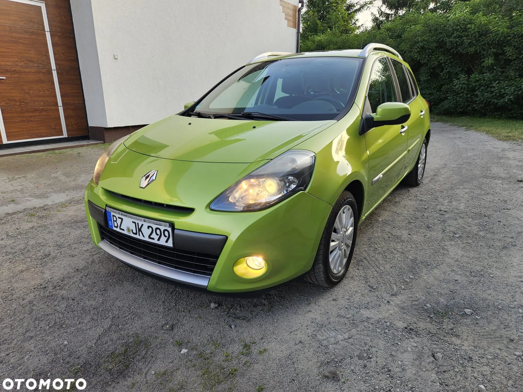 Renault Clio 1.2 16V 75 Grandtour Expression - 1