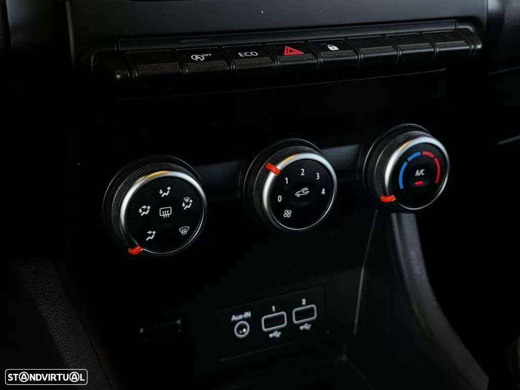 Renault Captur 1.0 TCe Zen Bi-Fuel - 38