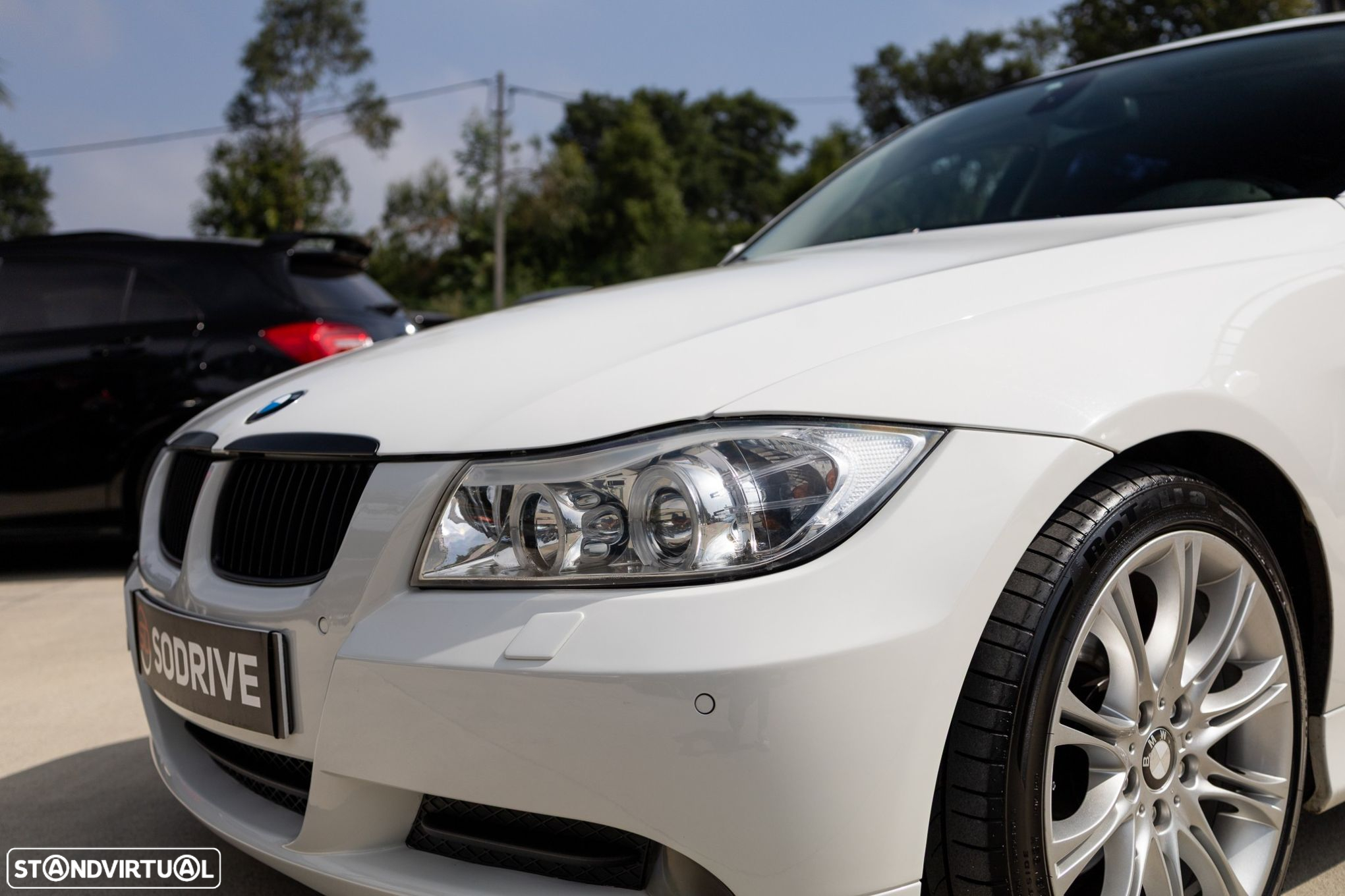BMW 318 d Touring Navigation Sport - 18