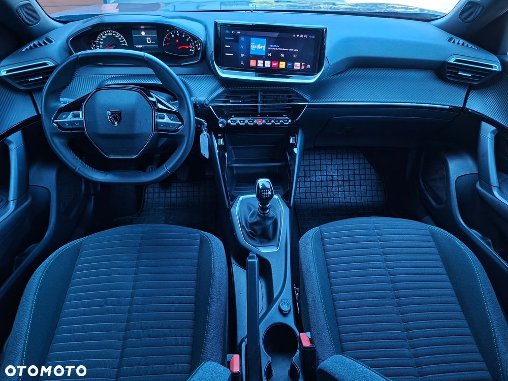 Peugeot 2008 PureTech 100 Allure S&S BVM6 - 23
