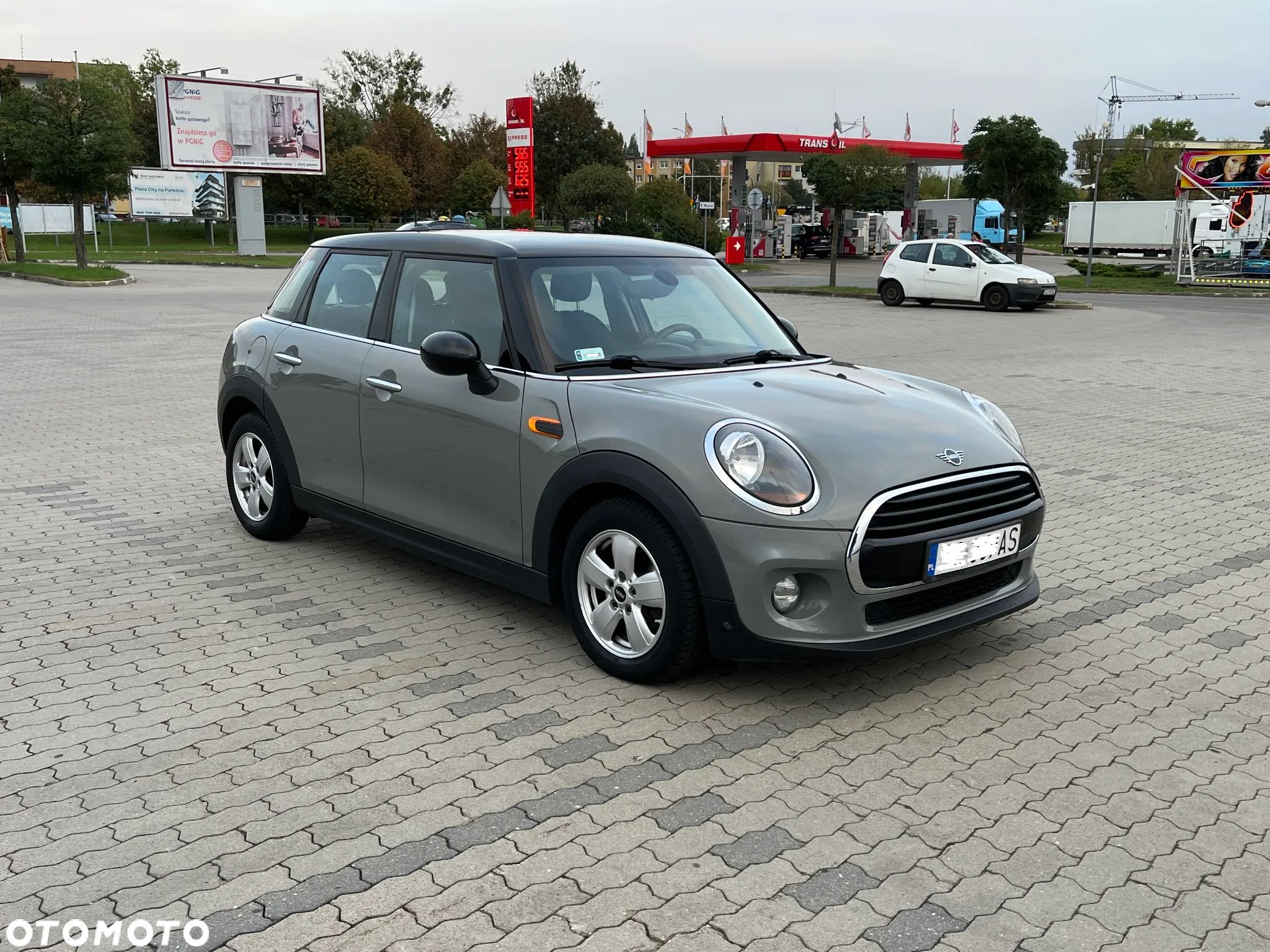 MINI Cooper Standard - 1