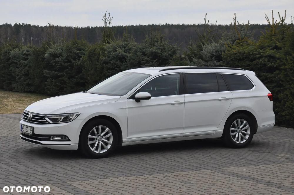 Volkswagen Passat - 4