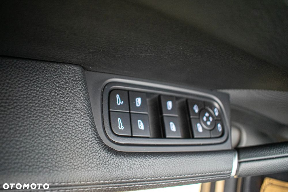 Porsche Cayenne Standard - 16
