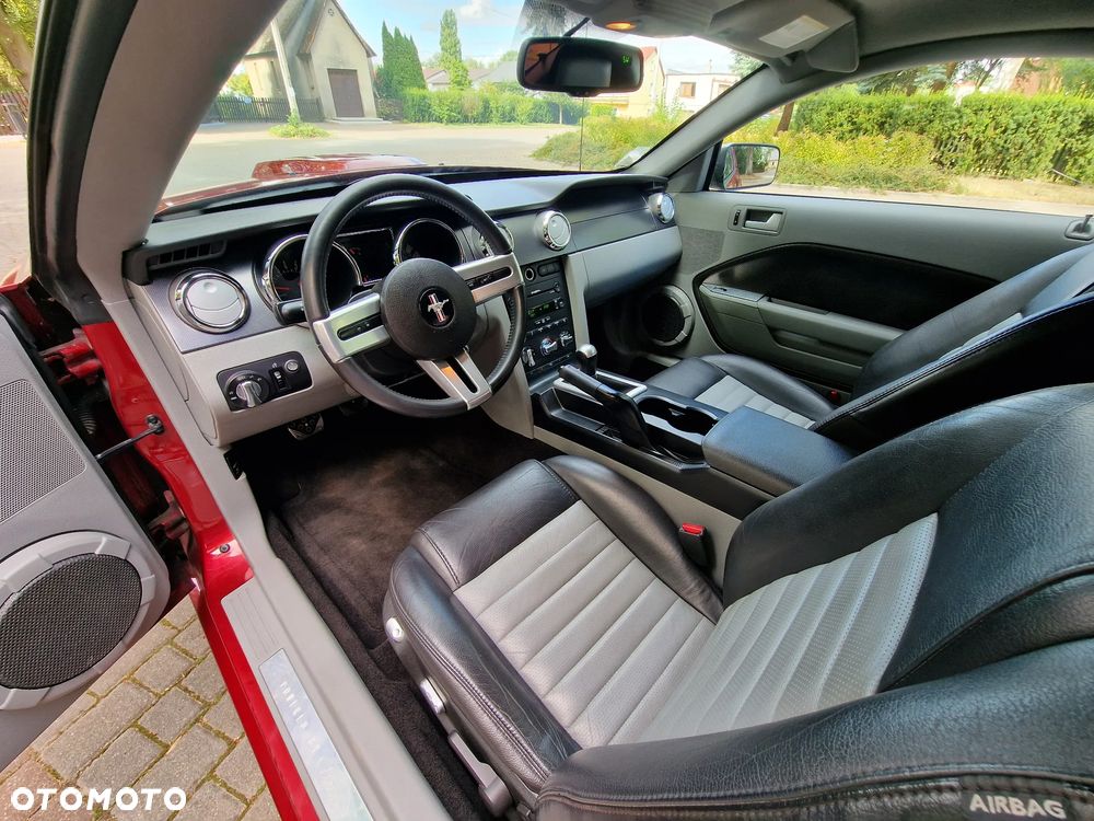 Ford Mustang - 10