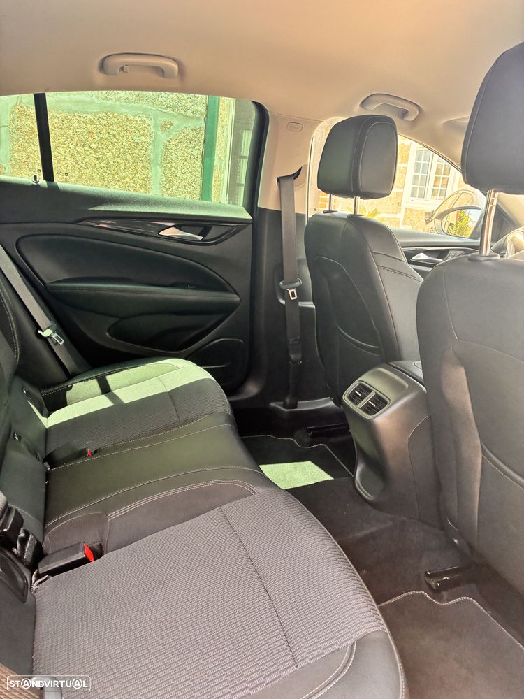 Opel Insignia Grand Sport - 9