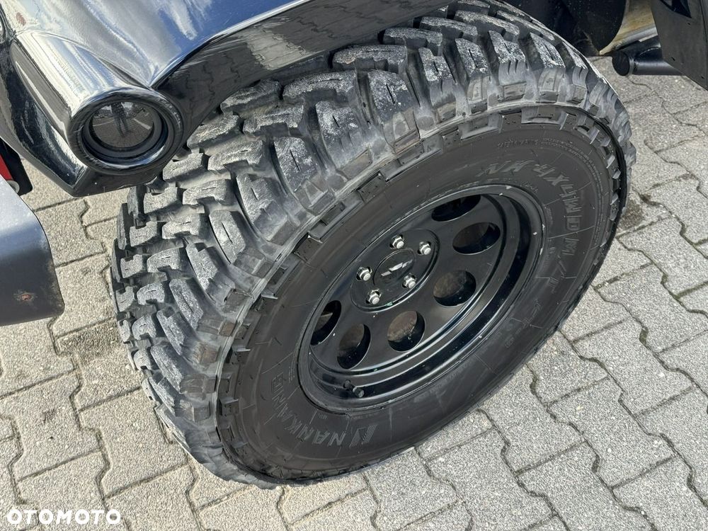 Jeep Wrangler - 21