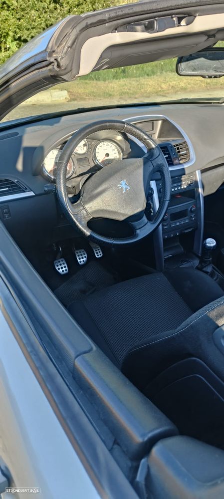 Peugeot 207 CC 1.6 HDi FAP - 6