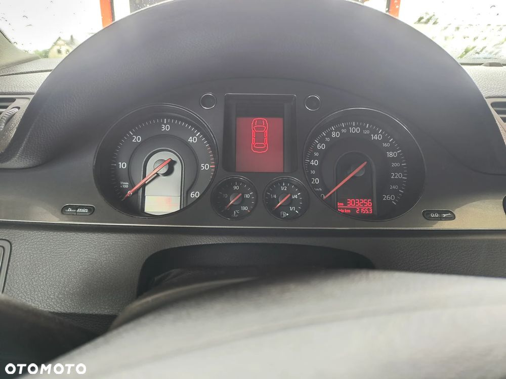 Volkswagen Passat 1.9 TDI Comfortline - 13