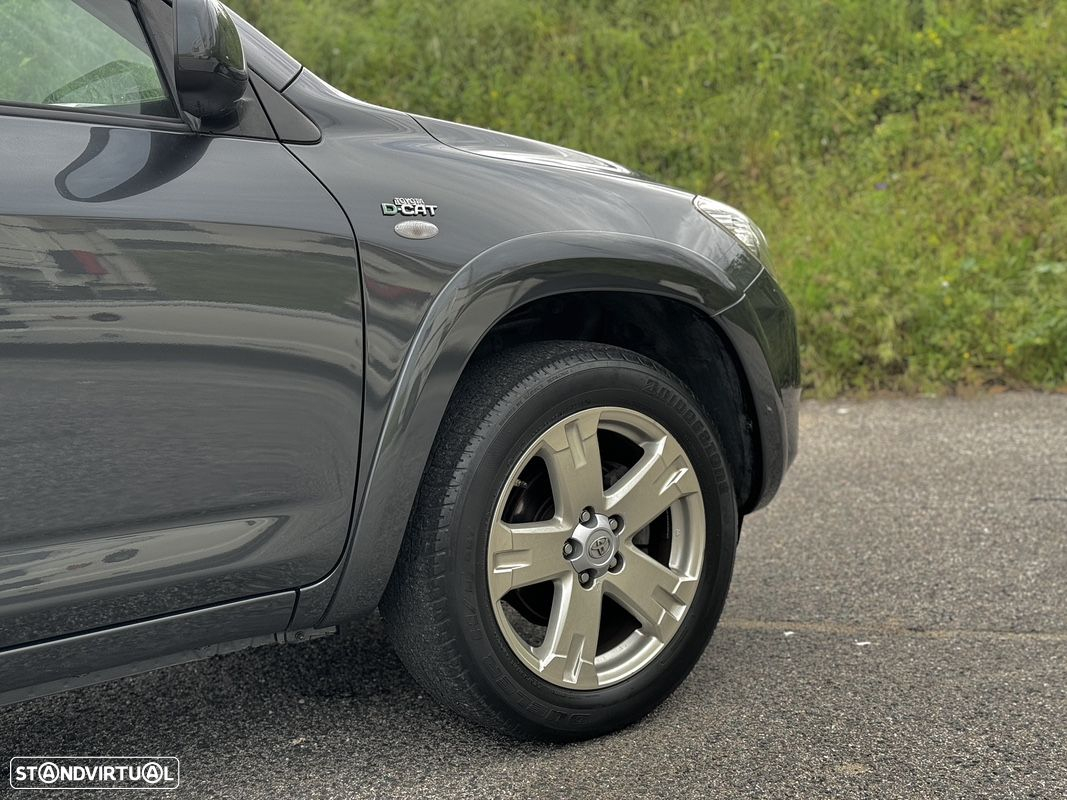 Toyota RAV4 2.2 D-4D X RF - 6