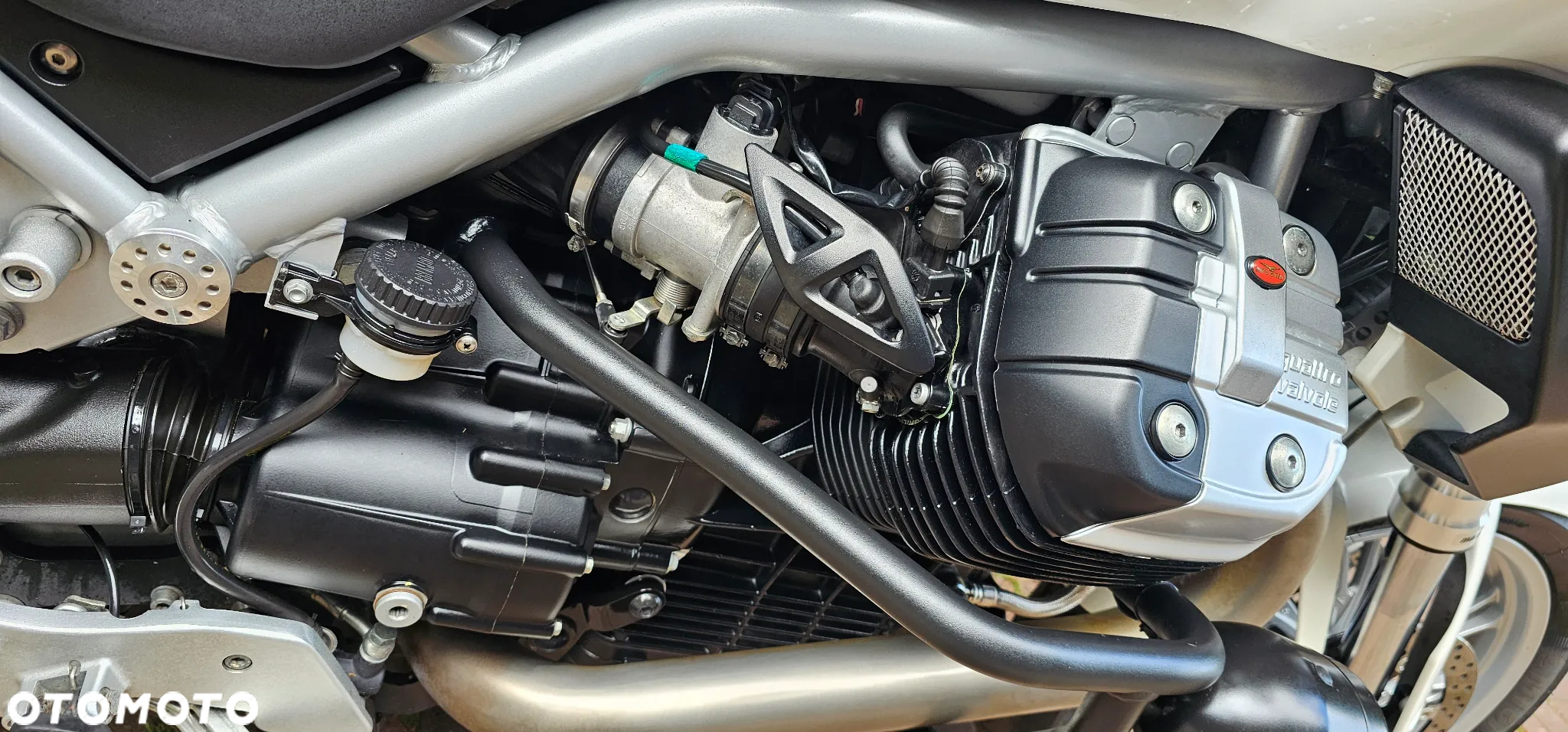 Moto Guzzi Stelvio - 10