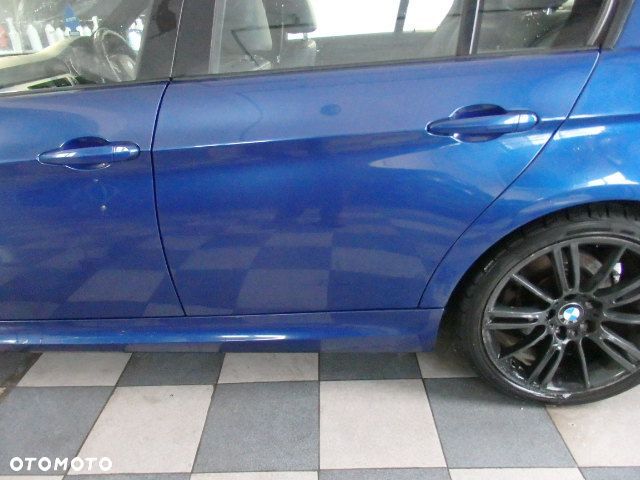 BMW E90  DRZWI LEWY TYŁ   LE-MANS-BLAU 381 - 1