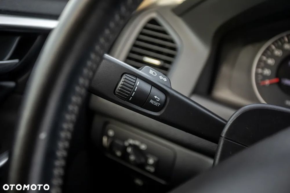 Volvo XC 60 2.4D AWD - 28