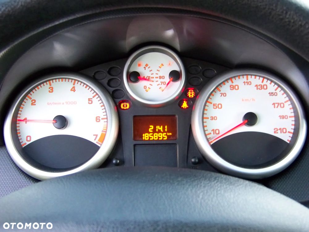Peugeot 207 1.4 Trendy - 24