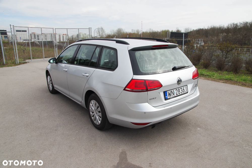 Volkswagen Golf - 8